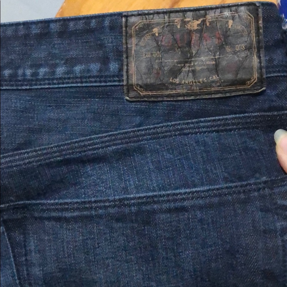 GUESS Jeans - Picture 2 of 8